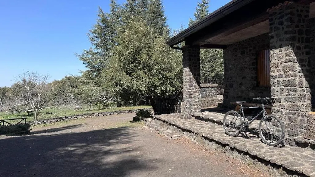 Chalet Contrada Difesa Bronte Italia